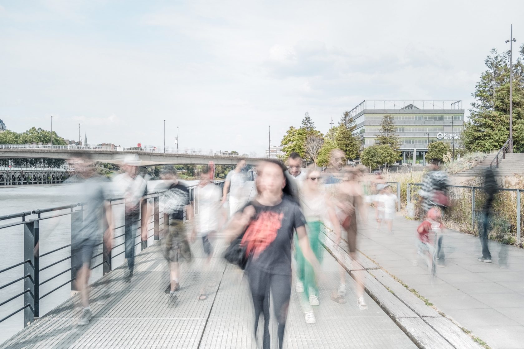 sur-le-fil-jardin-des-berges